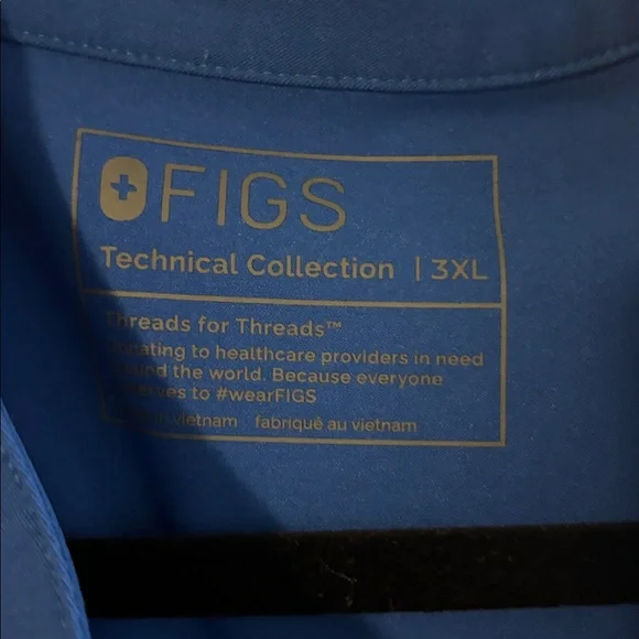 FIGS Technical Collection Scrub set  
- top 3x    Xl bottoms (jogger) - Picture 2 of 3